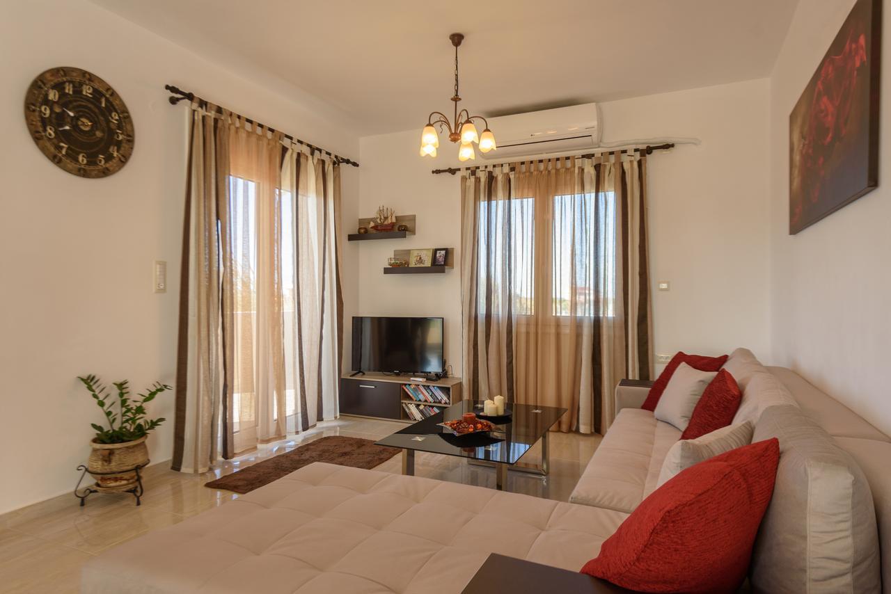 Elpidis Villa Kokkinos Pirgos Exteriör bild