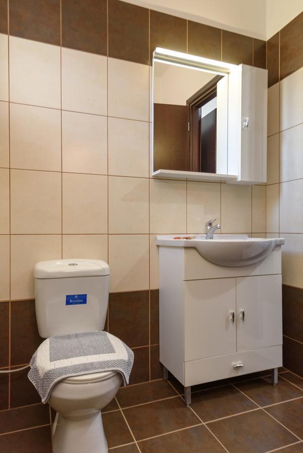 Elpidis Villa Kokkinos Pirgos Exteriör bild