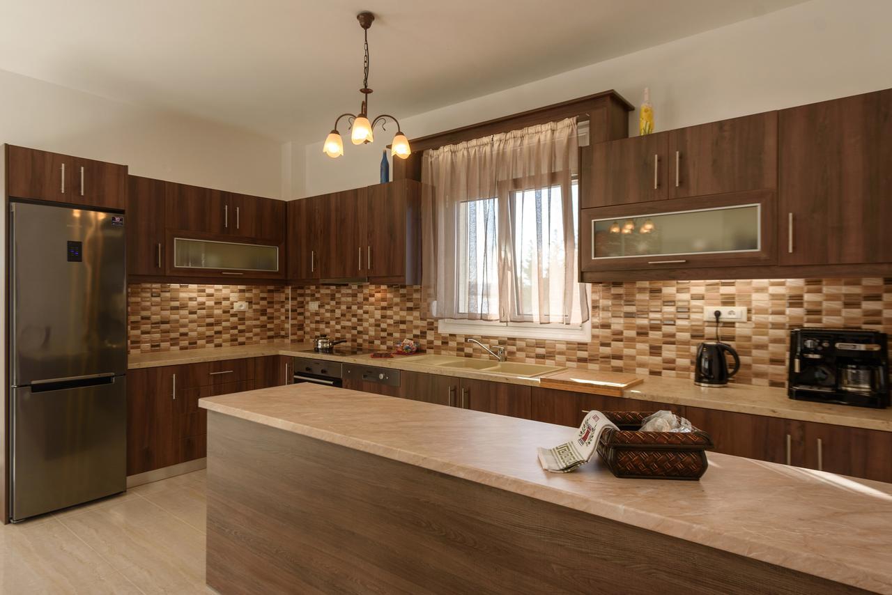 Elpidis Villa Kokkinos Pirgos Exteriör bild